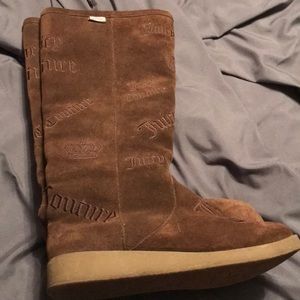Juicy couture brown suede boots